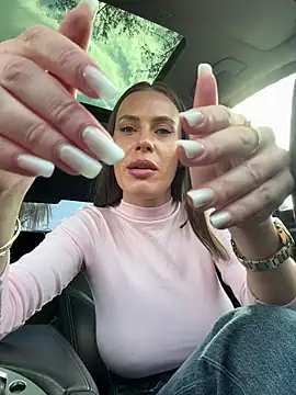  JessyRey  online show from April 4, 2026, 12:12 pm