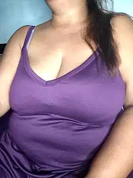 Snapshot of lady_rosie chatting on November 21, 2025, 1:10 pm lady rosie online show from November 21, 2025, 1:10 pm