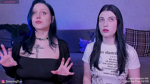 Threesomebabes online show from June 14, 2026, 6:20 pm