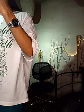 MarcusRain  online show from January 8, 2026, 3:34 am