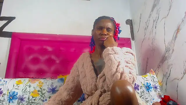 LoloQueen5 online show from July 2, 2026, 4:02 pm