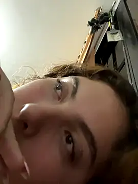 Samantha 2190 online show from December 16, 2025, 4:17 am