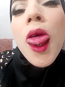 jamila zair online show from February 20, 2026, 2:19 pm