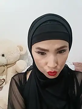 jamila zair online show from May 28, 2026, 2:12 pm