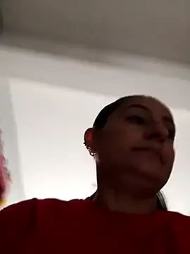 Titiss8921 online show from November 5, 2025, 12:52 pm