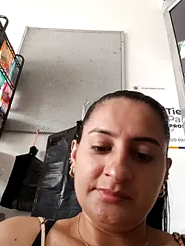 Titiss8921 online show from November 4, 2025, 1:37 pm