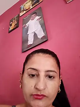 Titiss8921 online show from December 17, 2025, 7:52 pm