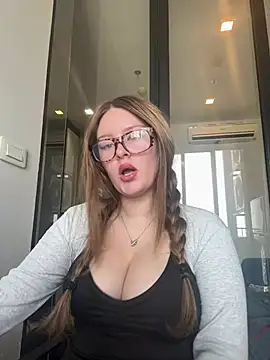 Snapshot of cherryrosealiee chatting on July 15, 2026, 4:19 am cherryrosealiee online show from July 15, 2026, 4:19 am