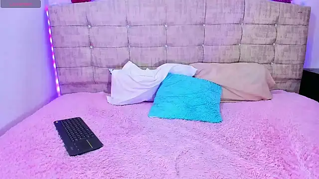 Lushy sweet online show from October 14, 2025, 4:35 am