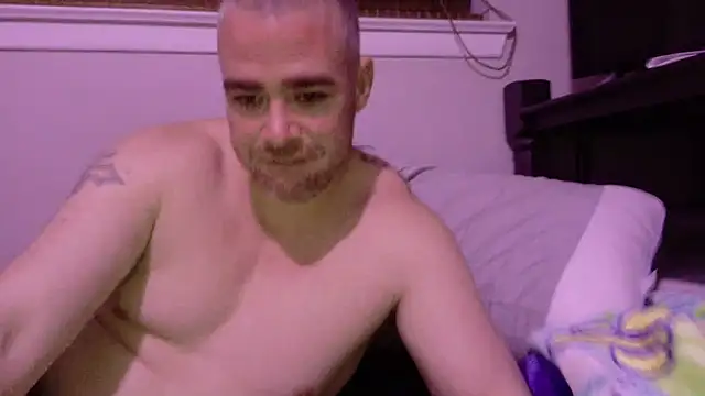 Snapshot of Dallasbest214 chatting on February 8, 2026, 2:31 am Dallasbest214 online show from February 8, 2026, 2:31 am