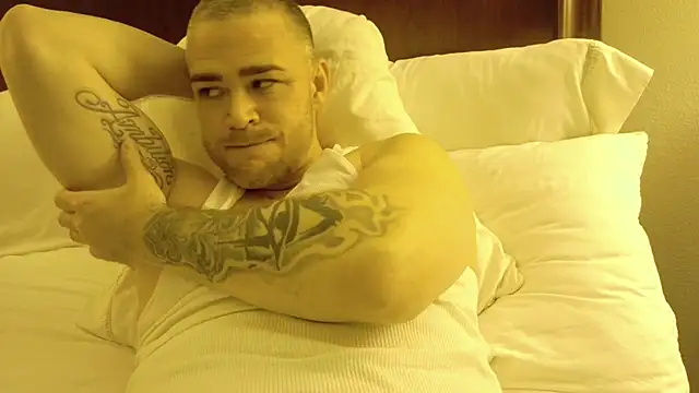 Snapshot of Dallasbest214 chatting on November 30, 2025, 10:05 am Dallasbest214 online show from November 30, 2025, 10:05 am