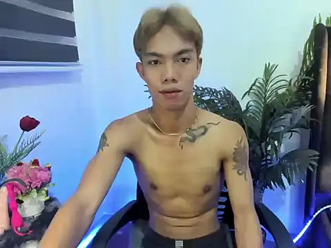 Snapshot of jersthebigfuckerxxx chatting on October 18, 2025, 5:42 am jersthebigfuckerxxx online show from October 18, 2025, 5:42 am