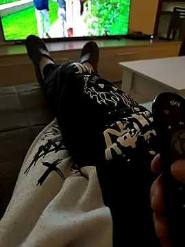 maialexte online show from December 16, 2025, 8:35 pm