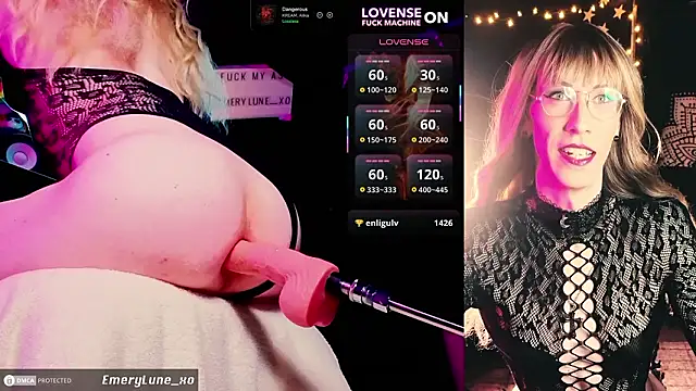 Snapshot of EmeryLune_xo chatting on February 1, 2026, 5:06 am EmeryLune xo online show from February 1, 2026, 5:06 am