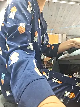 Snapshot of irina_hana chatting on December 5, 2025, 12:54 am irina hana online show from December 5, 2025, 12:54 am