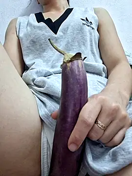 Snapshot of irina_hana chatting on September 9, 2025, 1:05 am irina hana online show from September 9, 2025, 1:05 am