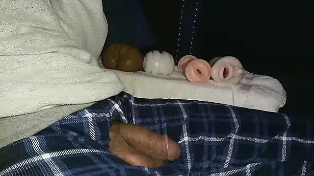 Snapshot of GRiZZLYBONE chatting on September 28, 2025, 6:53 am GRiZZLYBONE online show from September 28, 2025, 6:53 am