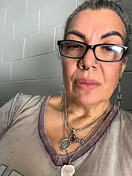 Snapshot of dieseldame1313 chatting on October 28, 2025, 5:01 pm dieseldame1313 online show from October 28, 2025, 5:01 pm