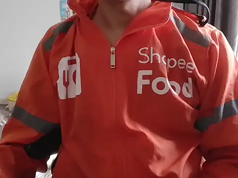 leanhtung123 online show from April 21, 2026, 11:11 pm