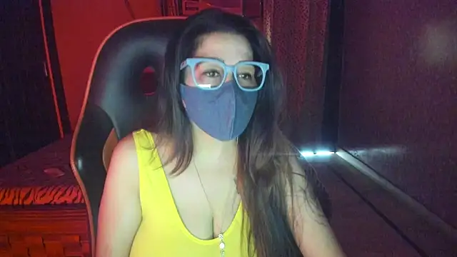 Snapshot of ShylaGill chatting on November 8, 2025, 8:18 am ShylaGill online show from November 8, 2025, 8:18 am