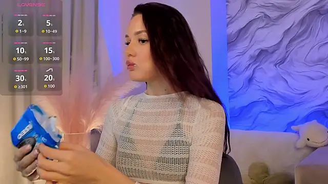 Aria Mila online show from October 16, 2025, 11:29 am