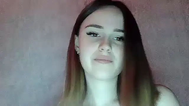 SweetLoraa online show from January 14, 2026, 6:11 pm