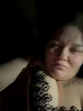 SunnyLeila2101 online show from December 2, 2025, 9:05 pm