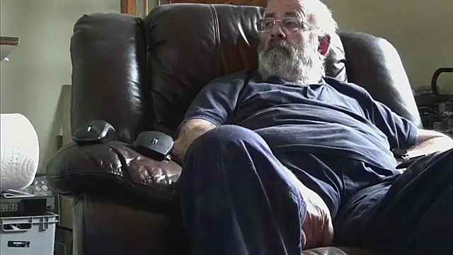 janzer13 online show from October 18, 2025, 1:02 pm