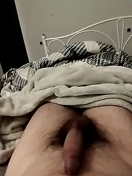 Snapshot of tip_hard_cock chatting on November 6, 2025, 6:01 pm tip hard cock online show from November 6, 2025, 6:01 pm