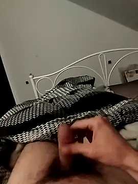 Snapshot of tip_hard_cock chatting on November 4, 2025, 8:34 pm tip hard cock online show from November 4, 2025, 8:34 pm