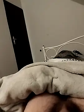 Snapshot of tip_hard_cock chatting on November 8, 2025, 6:00 pm tip hard cock online show from November 8, 2025, 6:00 pm