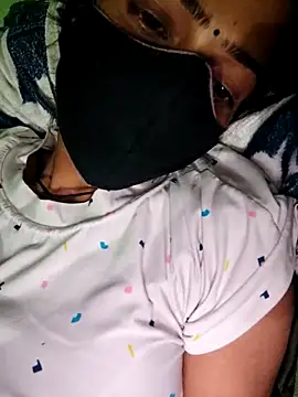 Crystil love-21 online show from April 17, 2026, 9:06 pm