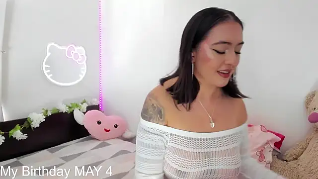 Snapshot of Sweet_Agata1 chatting on May 4, 2026, 3:26 pm Sweet Agata1 online show from May 4, 2026, 3:26 pm