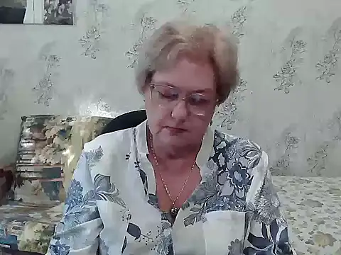 Snapshot of Renata62011 chatting on October 2, 2025, 11:35 am Renata62011 online show from October 2, 2025, 11:35 am