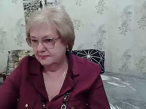 Snapshot of Renata62011 chatting on April 23, 2026, 12:11 pm Renata62011 online show from April 23, 2026, 12:11 pm