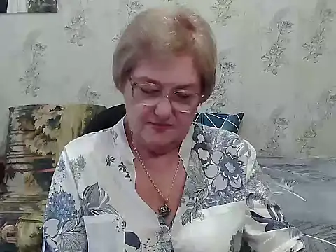 Snapshot of Renata62011 chatting on November 16, 2025, 12:43 pm Renata62011 online show from November 16, 2025, 12:43 pm