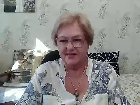 Snapshot of Renata62011 chatting on September 19, 2025, 11:47 am Renata62011 online show from September 19, 2025, 11:47 am