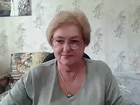 Snapshot of Renata62011 chatting on October 26, 2025, 11:10 am Renata62011 online show from October 26, 2025, 11:10 am