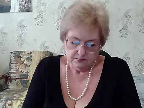 Snapshot of Renata62011 chatting on January 15, 2026, 12:19 pm Renata62011 online show from January 15, 2026, 12:19 pm
