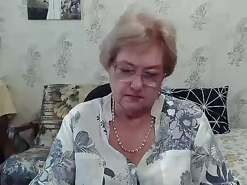 Snapshot of Renata62011 chatting on September 16, 2025, 11:11 am Renata62011 online show from September 16, 2025, 11:11 am