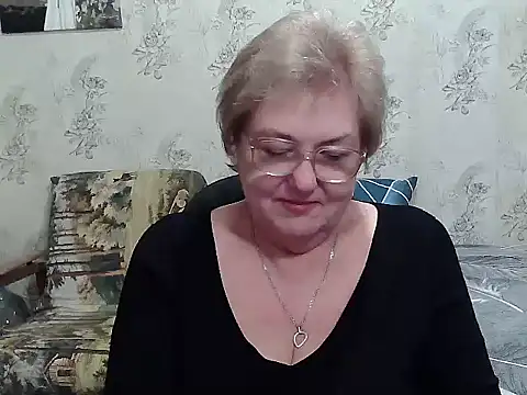 Snapshot of Renata62011 chatting on November 18, 2025, 4:21 pm Renata62011 online show from November 18, 2025, 4:21 pm