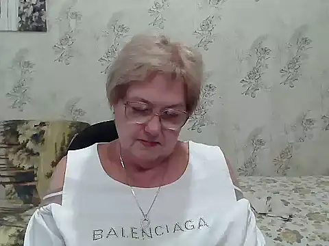 Snapshot of Renata62011 chatting on September 29, 2025, 11:27 am Renata62011 online show from September 29, 2025, 11:27 am