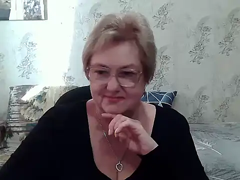 Snapshot of Renata62011 chatting on November 15, 2025, 12:20 pm Renata62011 online show from November 15, 2025, 12:20 pm