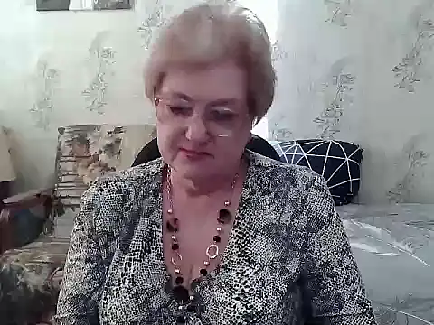 Snapshot of Renata62011 chatting on February 22, 2026, 1:13 pm Renata62011 online show from February 22, 2026, 1:13 pm