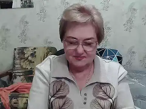 Snapshot of Renata62011 chatting on December 15, 2025, 1:50 pm Renata62011 online show from December 15, 2025, 1:50 pm