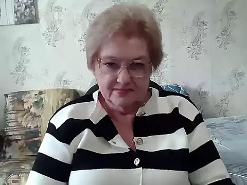 Snapshot of Renata62011 chatting on November 25, 2025, 12:38 pm Renata62011 online show from November 25, 2025, 12:38 pm