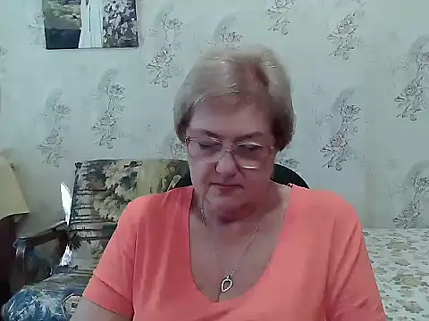 Snapshot of Renata62011 chatting on September 11, 2025, 10:59 am Renata62011 online show from September 11, 2025, 10:59 am