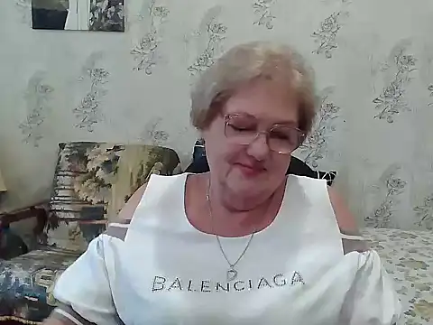 Snapshot of Renata62011 chatting on October 4, 2025, 10:50 am Renata62011 online show from October 4, 2025, 10:50 am