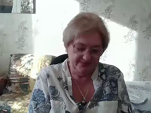 Snapshot of Renata62011 chatting on November 3, 2025, 12:09 pm Renata62011 online show from November 3, 2025, 12:09 pm