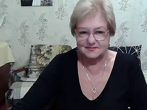Snapshot of Renata62011 chatting on September 17, 2025, 3:30 am Renata62011 online show from September 17, 2025, 3:30 am